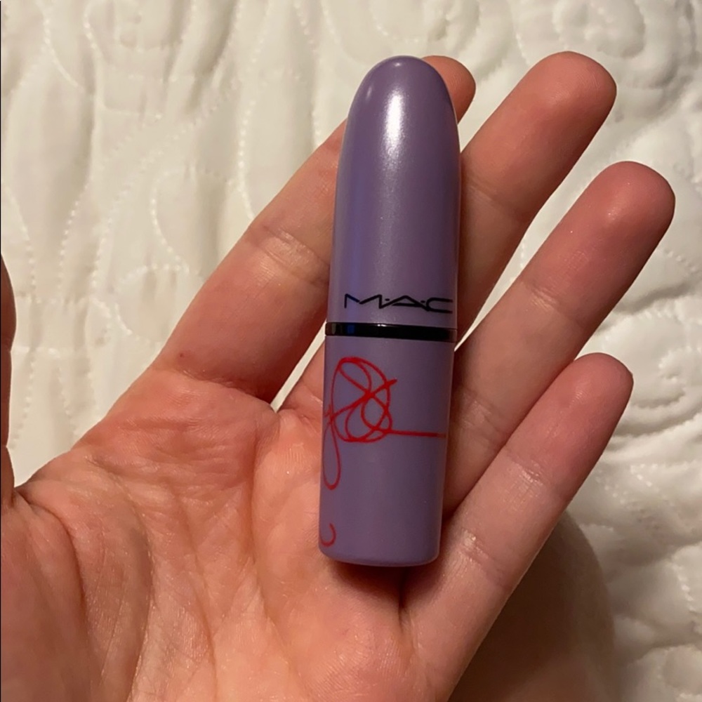 KELLY OSBORNE dodgy girl MAC. LIMITED ED